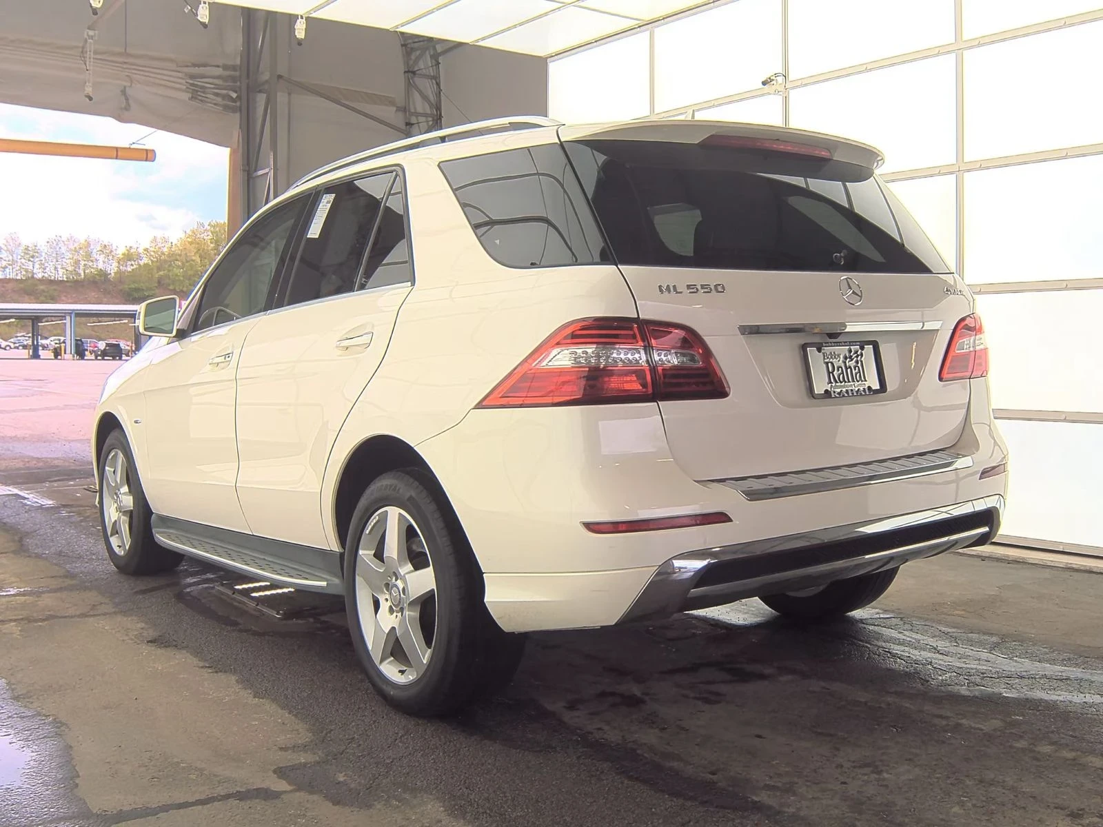 Mercedes-Benz ML 550  - изображение 5