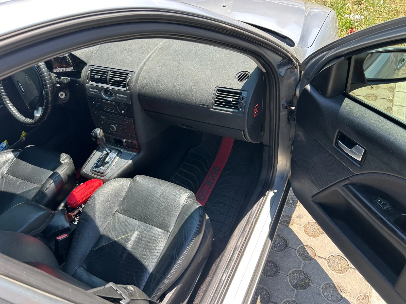 Ford Mondeo 2.0 TDCI - изображение 9