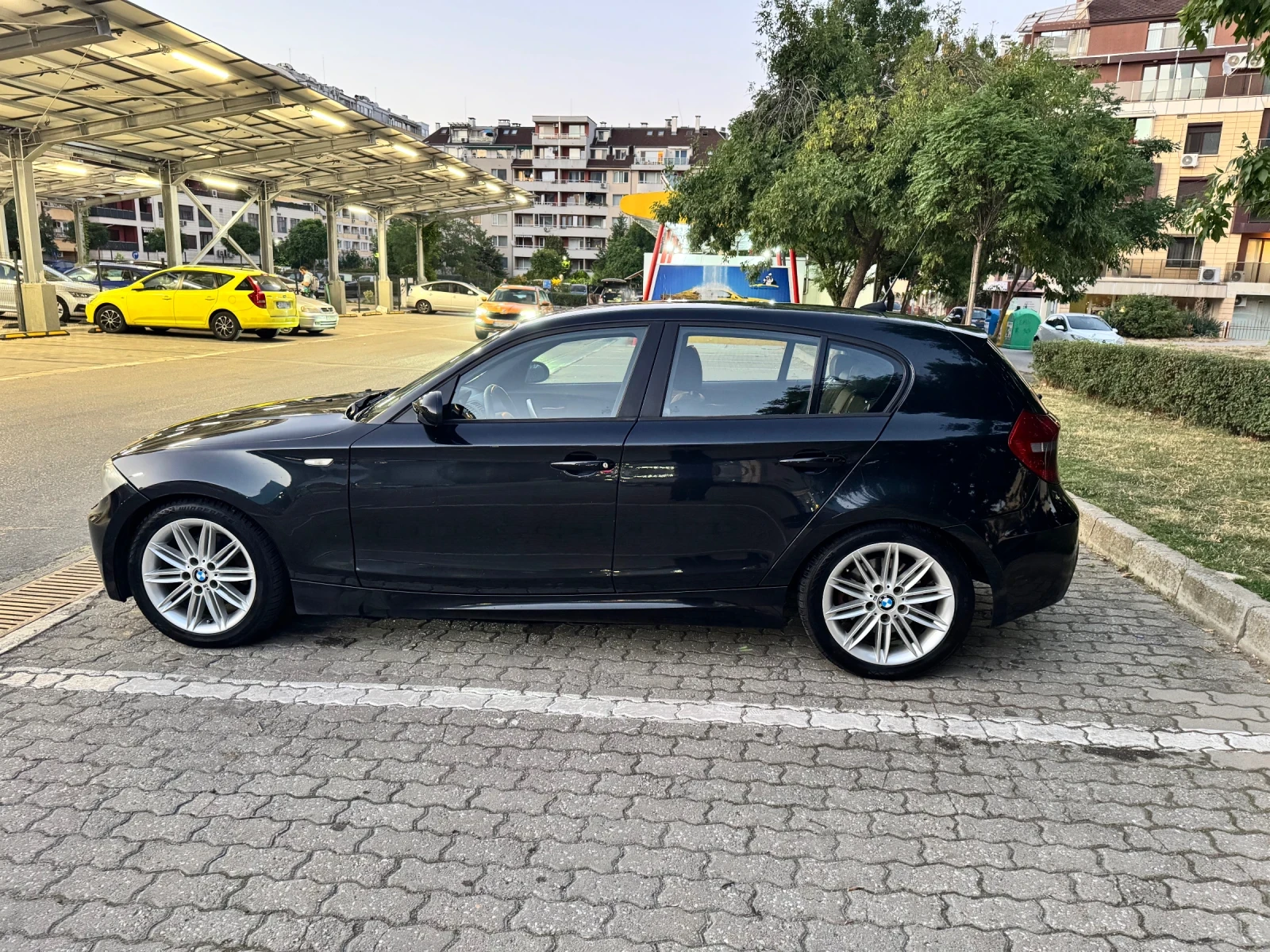 BMW 118 Pack M 2.0d | Mobile.bg   12