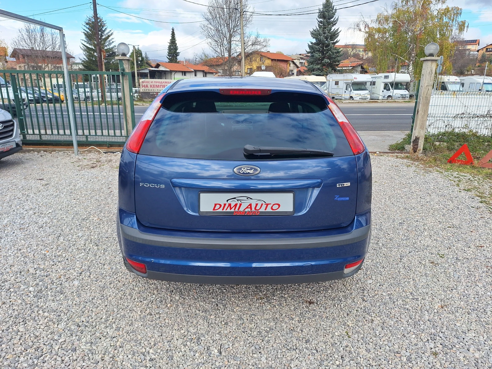 Ford Focus 1.6 tdci 90ks Italia! - изображение 4