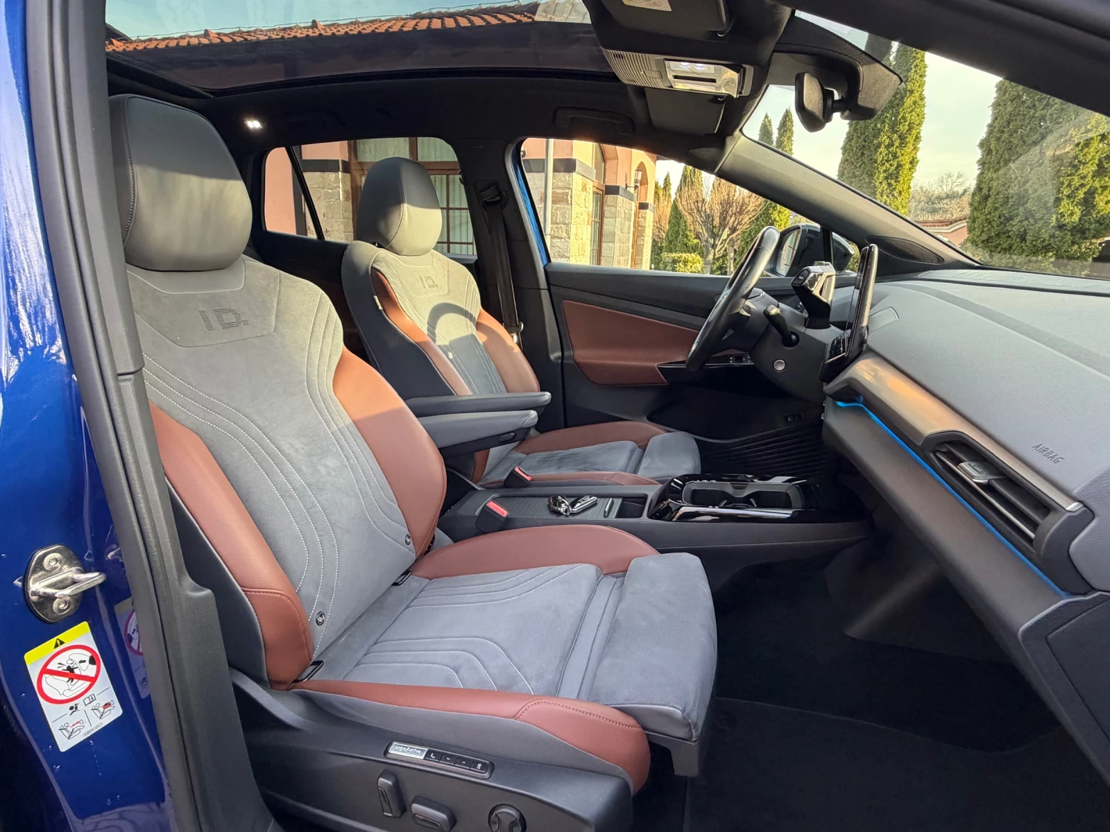 VW ID.4 1st/PRO/21/Pano/Memory/HeadUp/360/НАЛИЧЕН - изображение 10