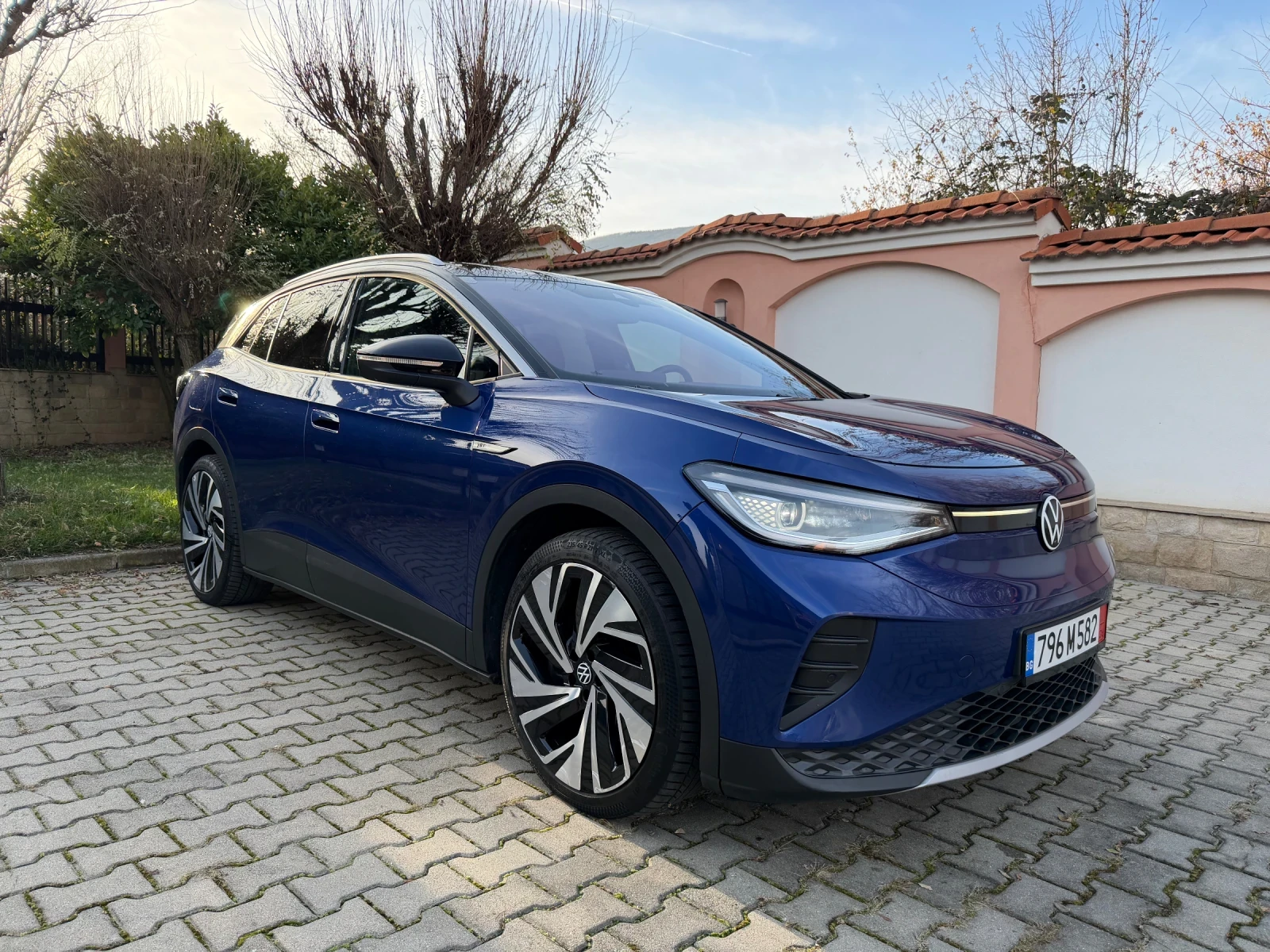 VW ID.4 1st/PRO/21/Pano/Memory/HeadUp/360/НАЛИЧЕН - изображение 3