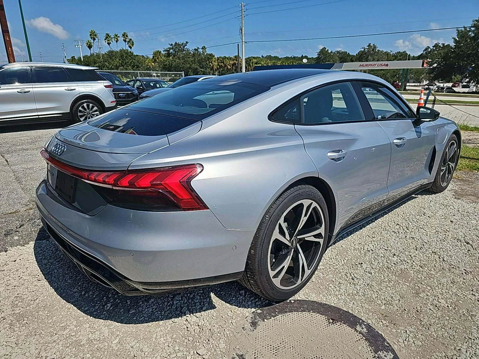 Audi E-Tron GT quattro Prestige - изображение 4