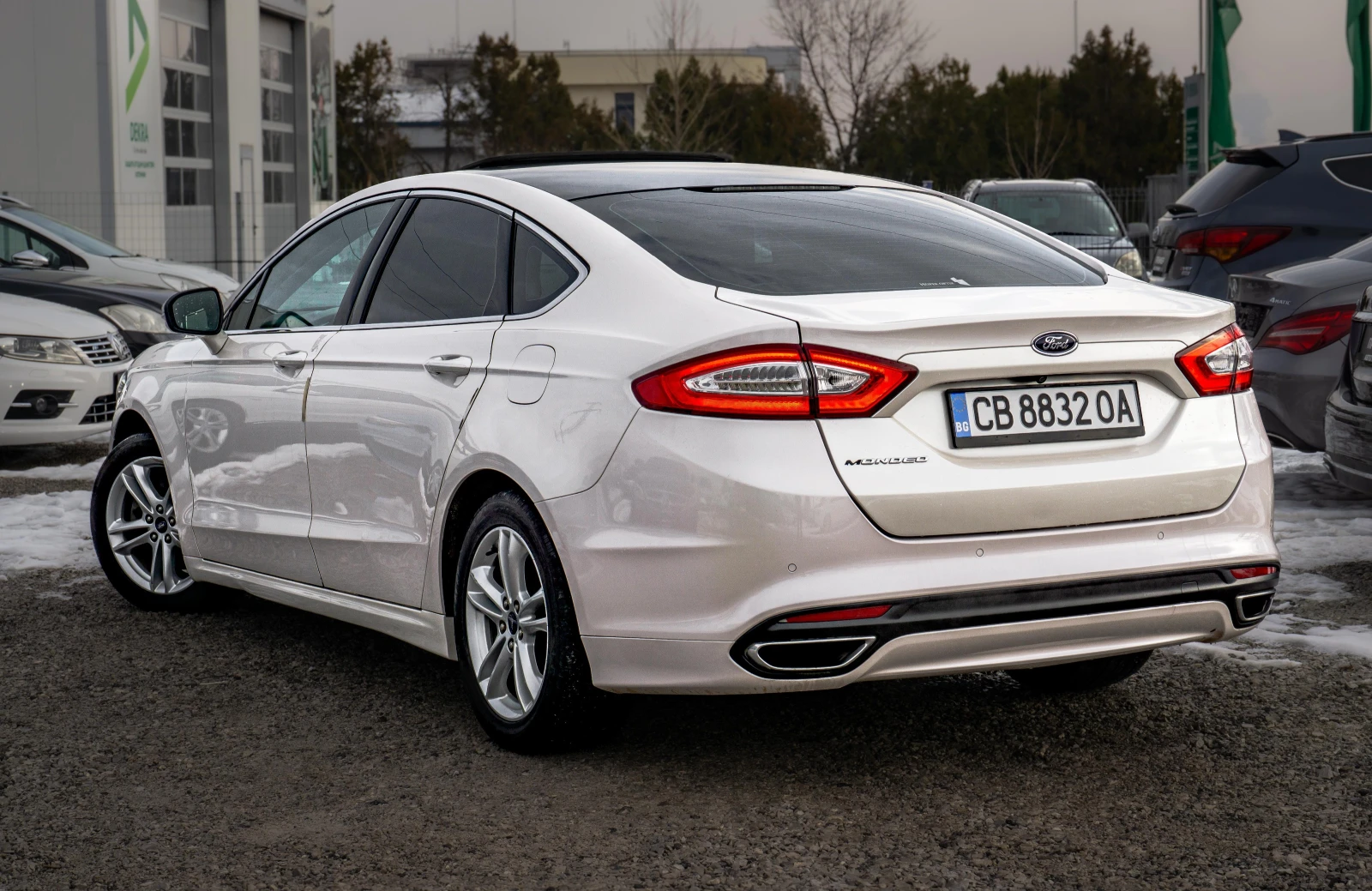Ford Mondeo 2.0TDCI-ОБСЛУЖЕНА-РЕГИСТРИРАНА-ТОП! - изображение 6