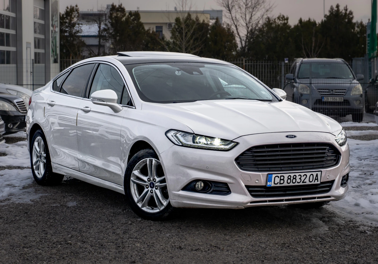 Ford Mondeo 2.0TDCI-ОБСЛУЖЕНА-РЕГИСТРИРАНА-ТОП! - изображение 3