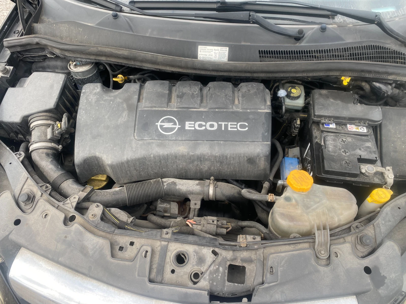 Opel Corsa 1.3CDTI На части, снимка 3 - Автомобили и джипове - 53870588