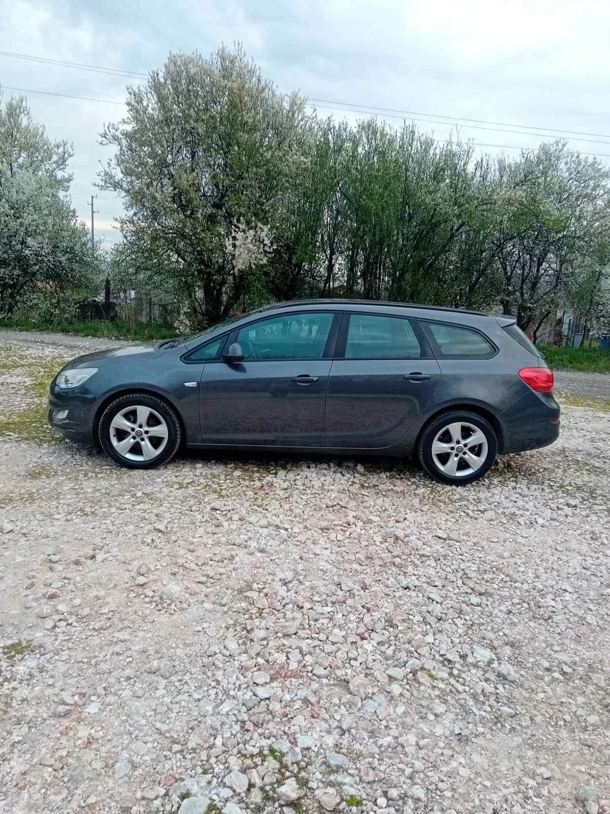 Opel Astra 1.7 CDTI Italia, снимка 4 - Автомобили и джипове - 54046054