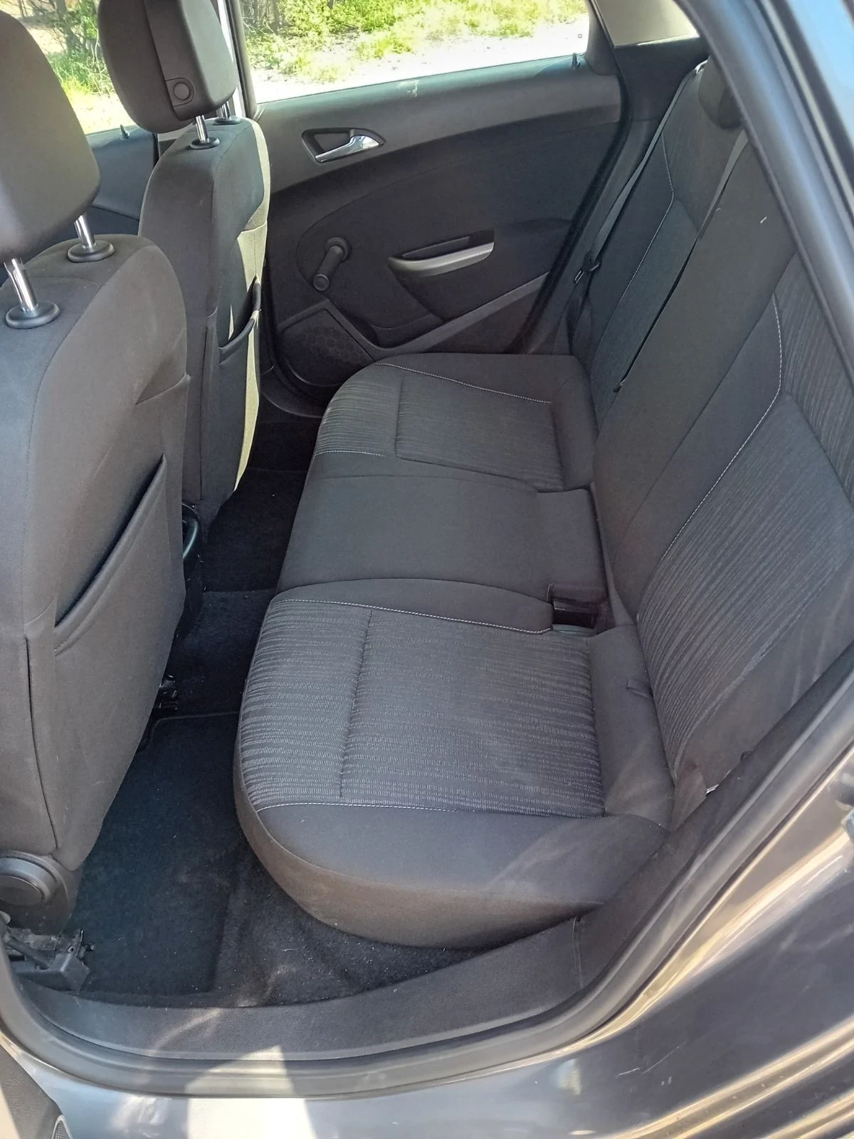 Opel Astra 1.7 CDTI Italia, снимка 11 - Автомобили и джипове - 54046054