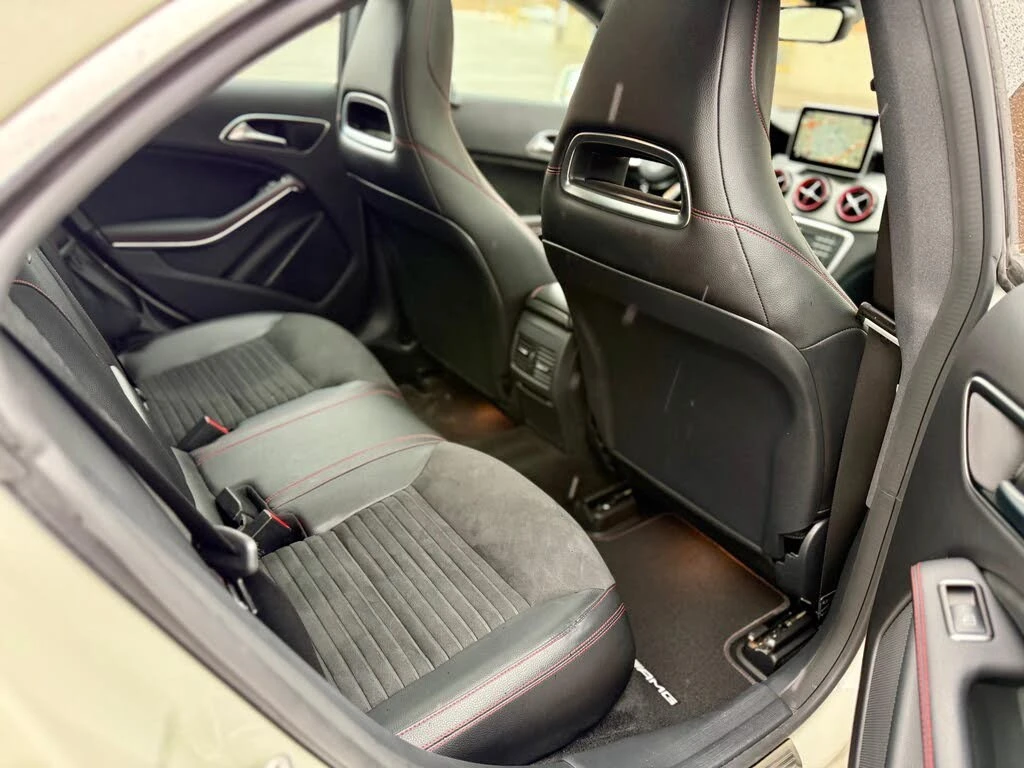 Mercedes-Benz CLA 45 AMG AMG* 4MATIC* АвтоКредит* (ЦЕНА ДО БГ), снимка 13 - Автомобили и джипове - 54056611