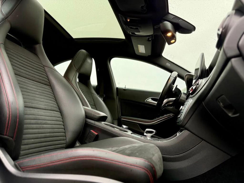 Mercedes-Benz CLA 45 AMG AMG* 4MATIC* АвтоКредит* (ЦЕНА ДО БГ), снимка 12 - Автомобили и джипове - 54056611