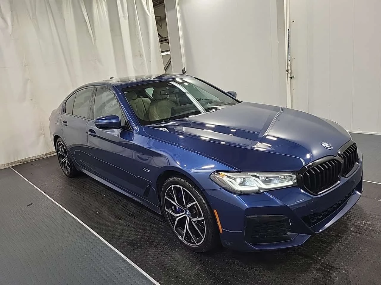 BMW 530E XDRIVE  CARFAX | Mobile.bg � ����������� 2