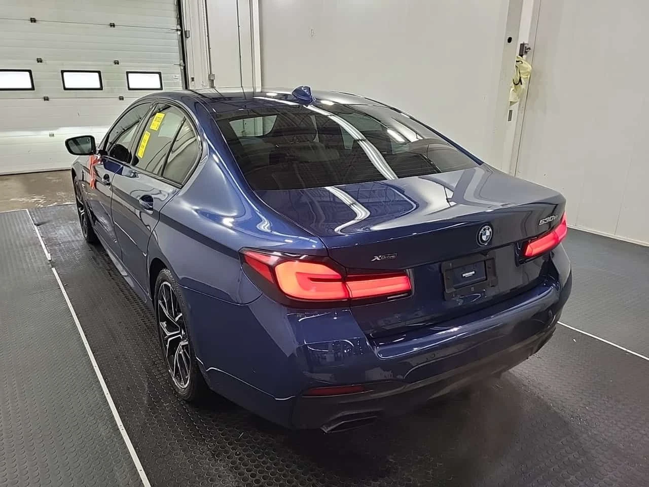 BMW 530E XDRIVE  CARFAX | Mobile.bg � ����������� 4