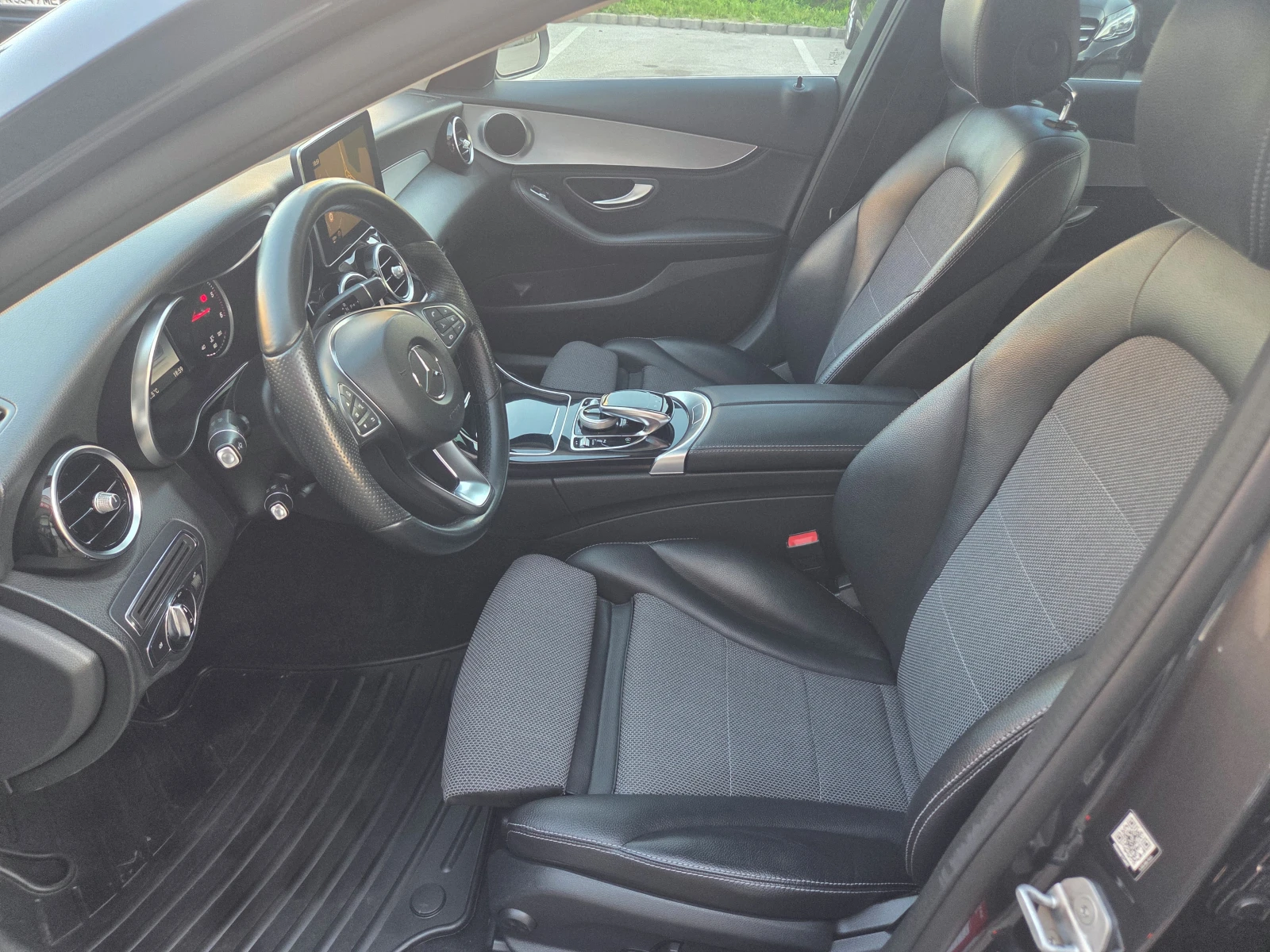 Mercedes-Benz C 220 d-Avantgarde, снимка 10 - Автомобили и джипове - 54691324
