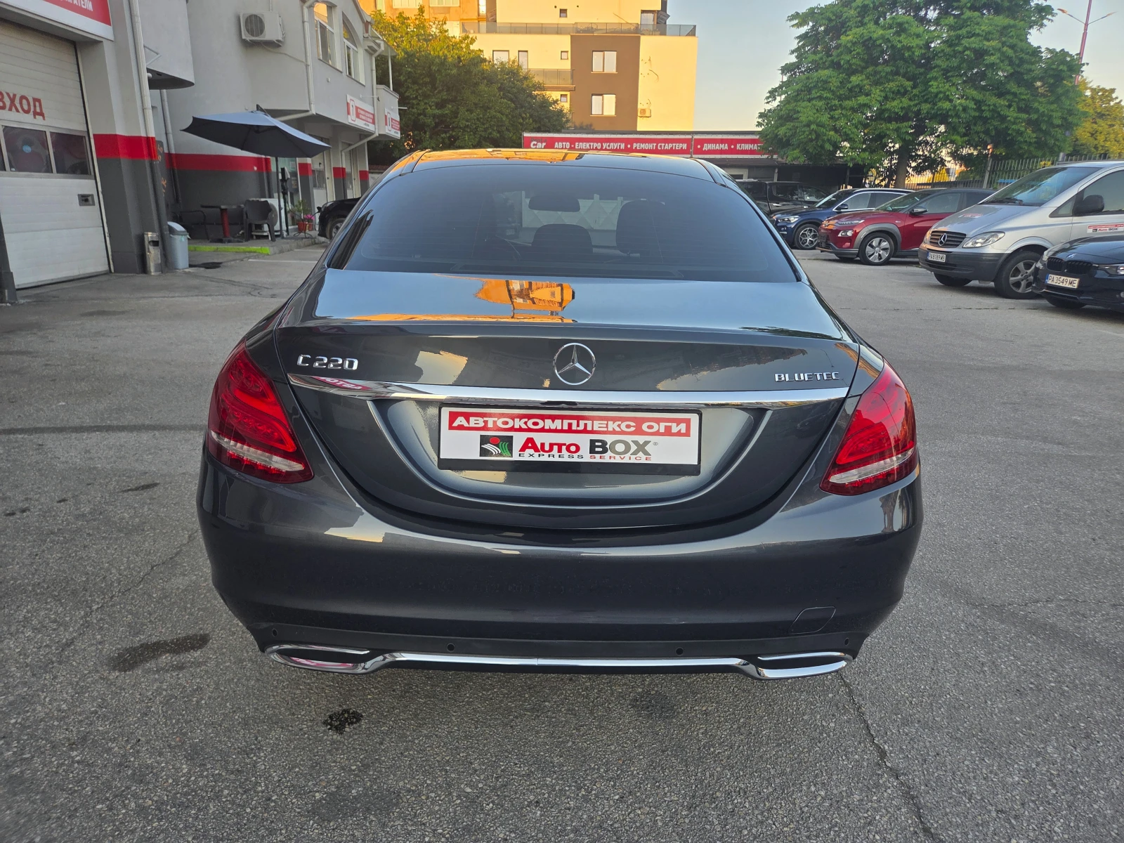 Mercedes-Benz C 220 d-Avantgarde, снимка 4 - Автомобили и джипове - 54691324