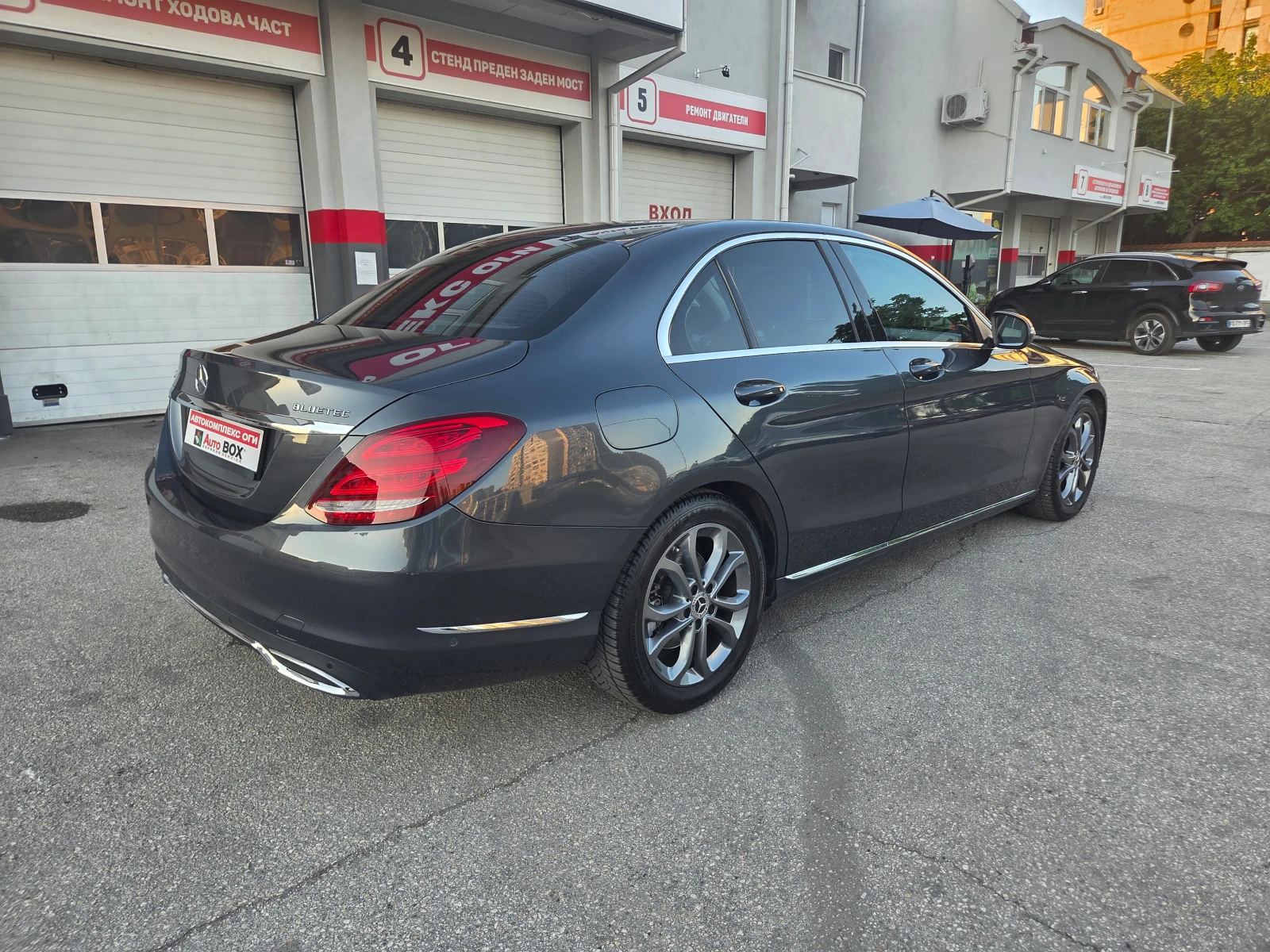 Mercedes-Benz C 220 d-Avantgarde, снимка 5 - Автомобили и джипове - 54691324