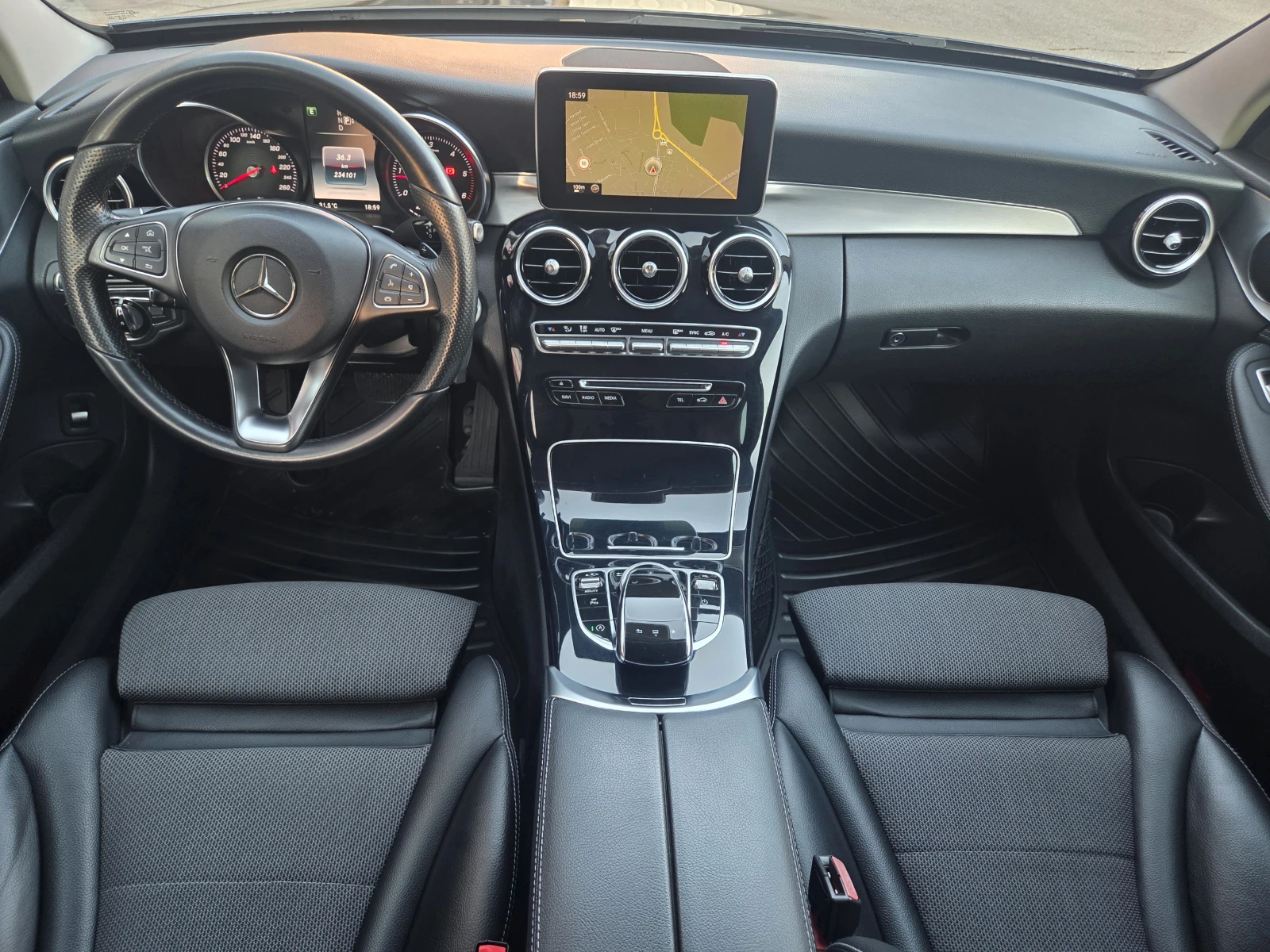 Mercedes-Benz C 220 d-Avantgarde, снимка 11 - Автомобили и джипове - 54691324