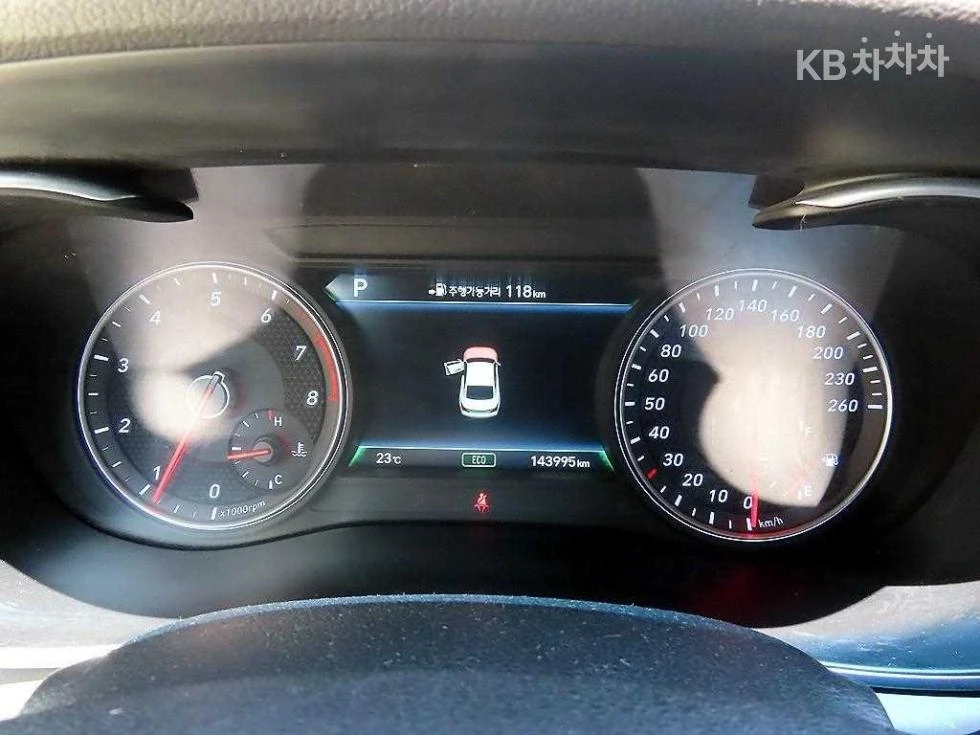 Genesis G70 2.0T AWD Supreme, снимка 9 - Автомобили и джипове - 54723784