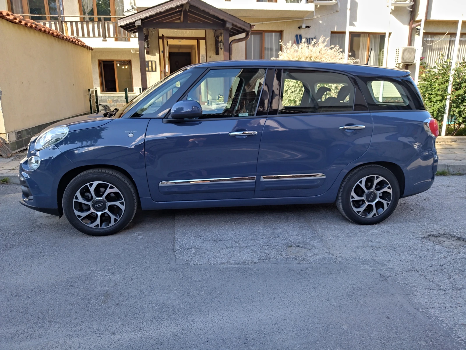 Fiat 500L 1.3 M-jet, снимка 2 - Автомобили и джипове - 54917119