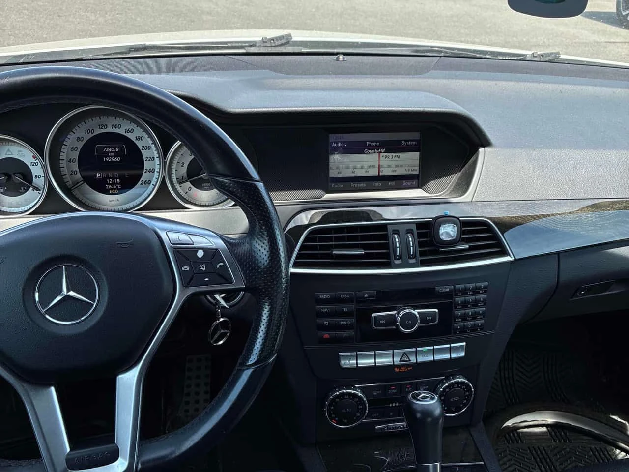 Mercedes-Benz C 300 * АВТОКРЕДИТ * ГЛАВНО ПРЕДСТАВИТЕЛСТВО, снимка 9 - Автомобили и джипове - 55220147