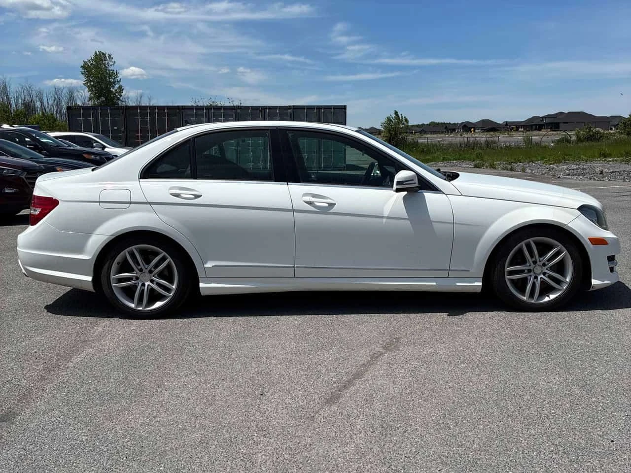 Mercedes-Benz C 300 * АВТОКРЕДИТ * ГЛАВНО ПРЕДСТАВИТЕЛСТВО, снимка 4 - Автомобили и джипове - 55220147
