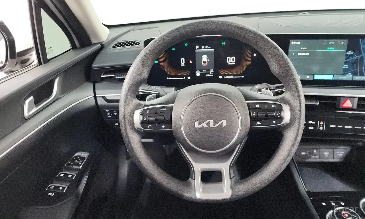 Kia K5 HYBRID* PRESTIGE* ОБДУХВАНЕ* LANE* ASSIST* 360КАМЕ, снимка 7 - Автомобили и джипове - 55800725