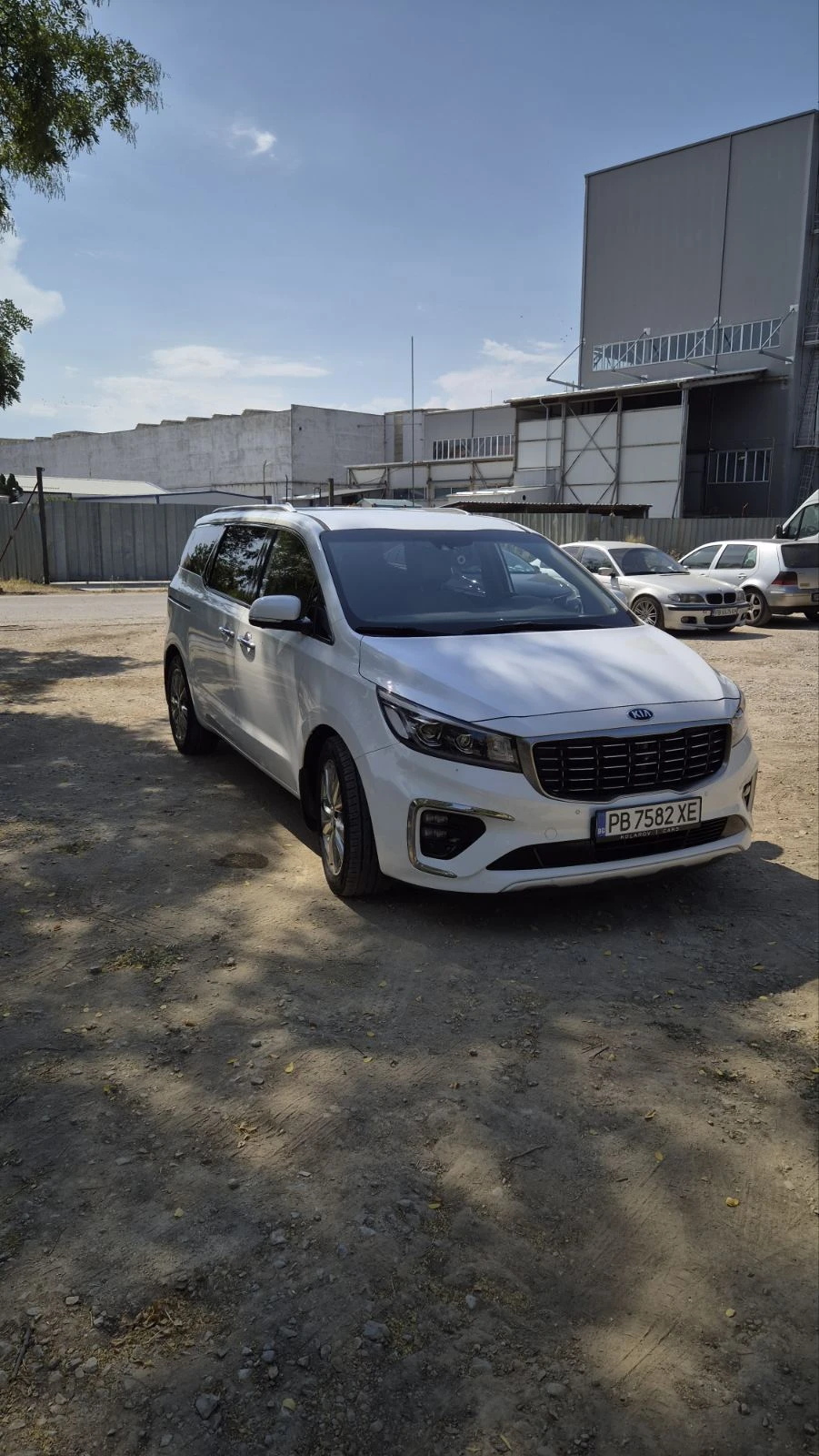 Kia Carnival 2, 2, снимка 4 - Автомобили и джипове - 55929827