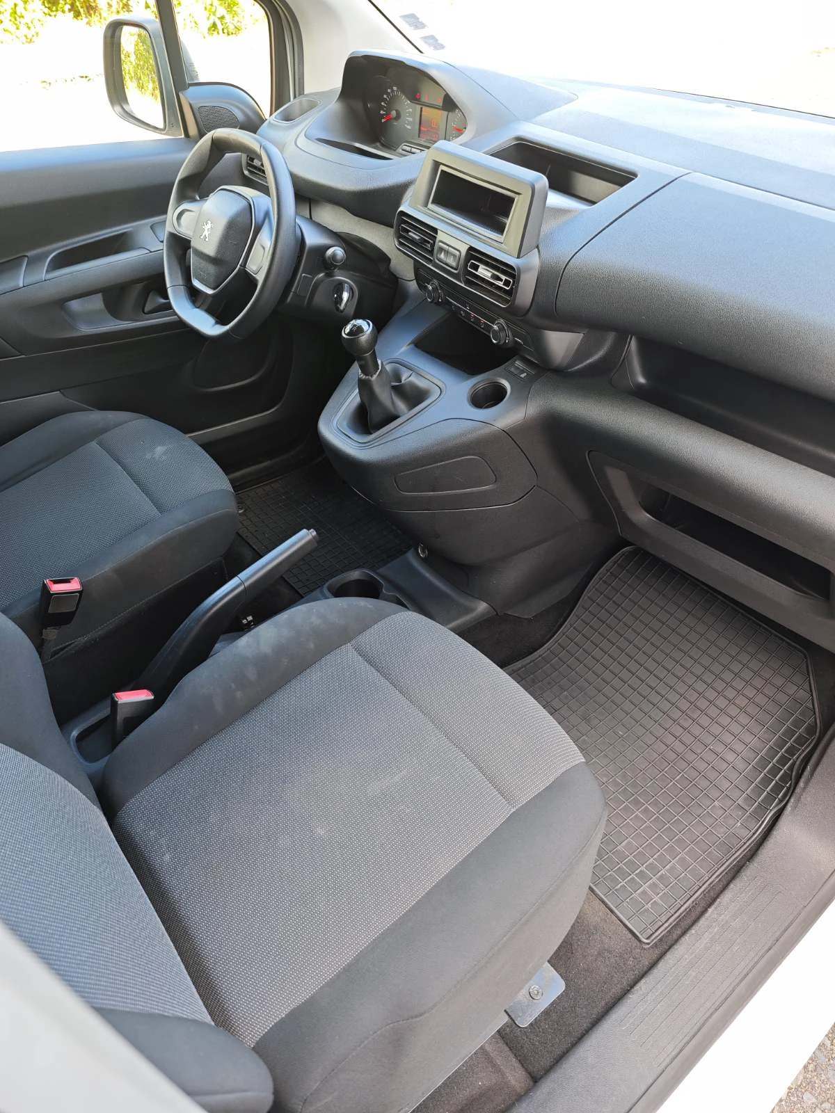 Peugeot Partner, снимка 13 - Автомобили и джипове - 55940889