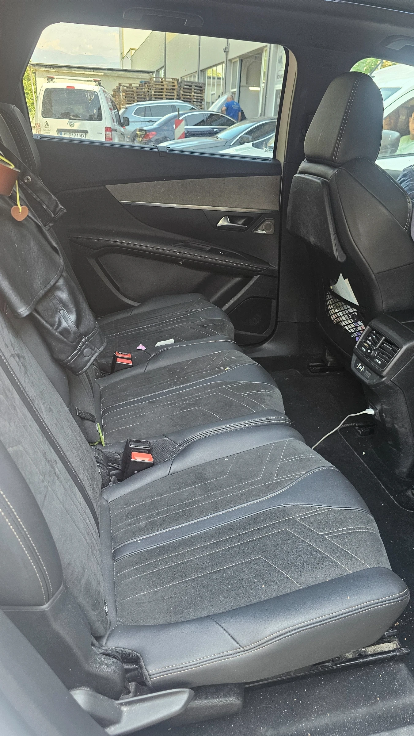 Peugeot 5008, снимка 8 - Автомобили и джипове - 56007056