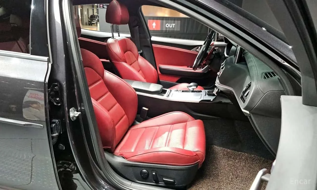 Kia Stinger * 3.3 Turbo AWD * ����� �� ����������� | Mobile.bg � ����������� 12