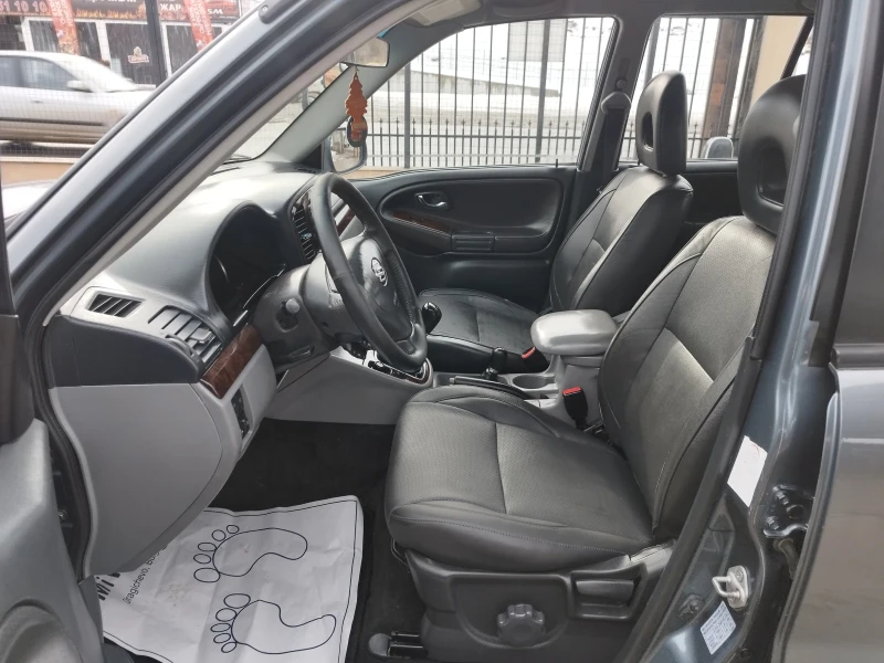 Suzuki Grand vitara 2.0hdi, снимка 8 - Автомобили и джипове - 48575668