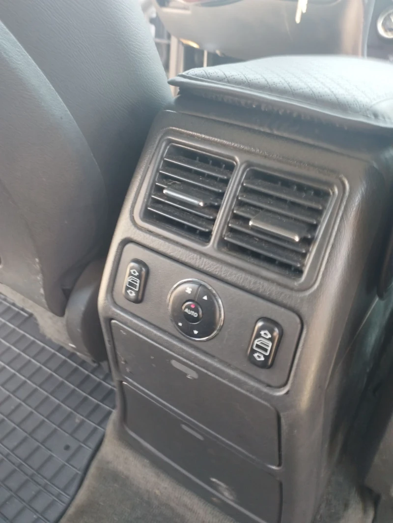 Mercedes-Benz ML 270, снимка 3 - Автомобили и джипове - 51256046