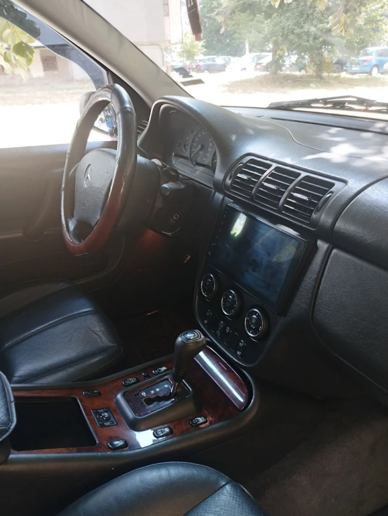 Mercedes-Benz ML 270, снимка 7 - Автомобили и джипове - 51256046