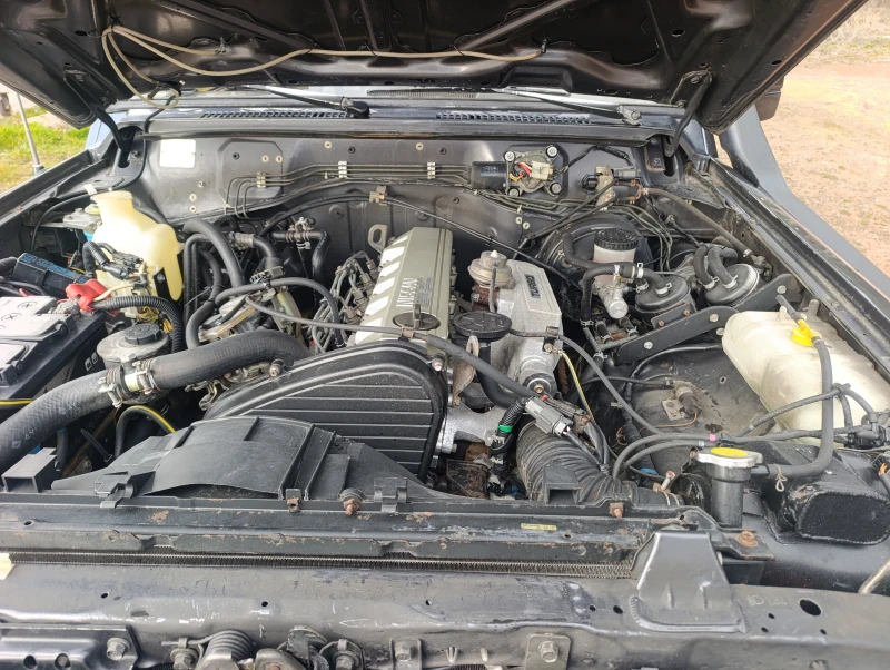 Nissan Patrol Y60 2.8RD Климатик, Кожен салон , снимка 17 - Автомобили и джипове - 52979532