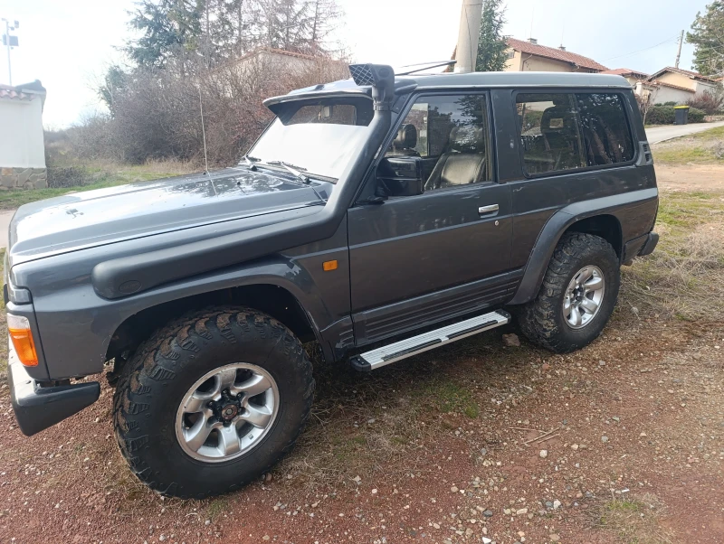 Nissan Patrol Y60 2.8RD Климатик, Кожен салон , снимка 4 - Автомобили и джипове - 52979532