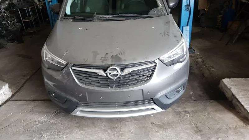 Opel Crossland X 1.5, снимка 1 - Автомобили и джипове - 42072296