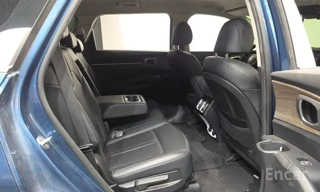 Kia Sorento 2.2* Trendy, снимка 11 - Автомобили и джипове - 54631681