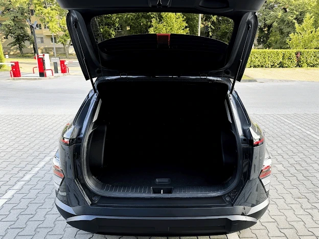 Hyundai Kona SEL, снимка 8 - Автомобили и джипове - 55511254