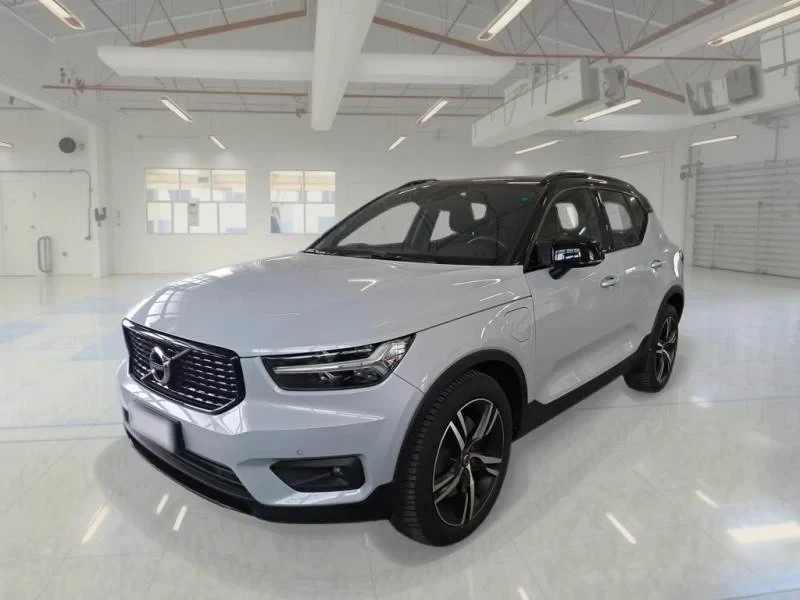 Volvo XC40 1.5 T5 Plug-In R-Design Pano LED Virtual Navi