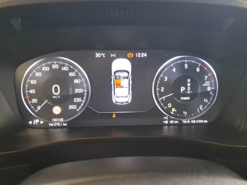 Volvo XC40 1.5 T5 Plug-In R-Design Pano LED Virtual Navi, снимка 10 - Автомобили и джипове - 56259087