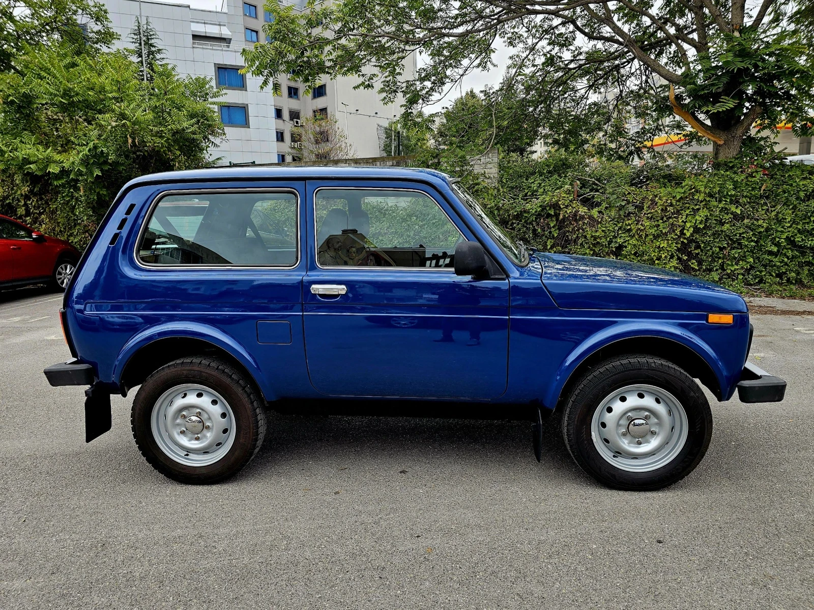 Lada Niva 1.7i 22000 km ЩВЕЙЦАРИЯ  - изображение 3