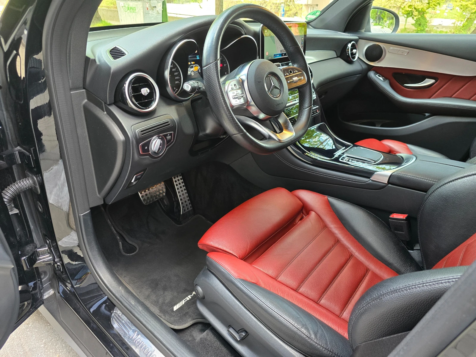 Mercedes-Benz GLC 300 AMG-Line * DISTRONIC * AUTO PARKING * Virtual - изображение 9