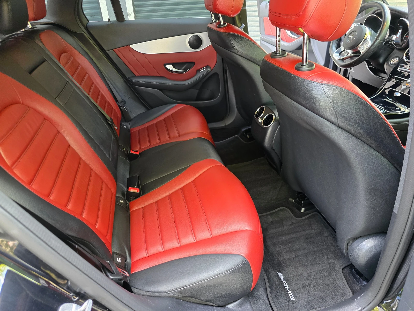 Mercedes-Benz GLC 300 AMG-Line * DISTRONIC * AUTO PARKING * Virtual - изображение 10