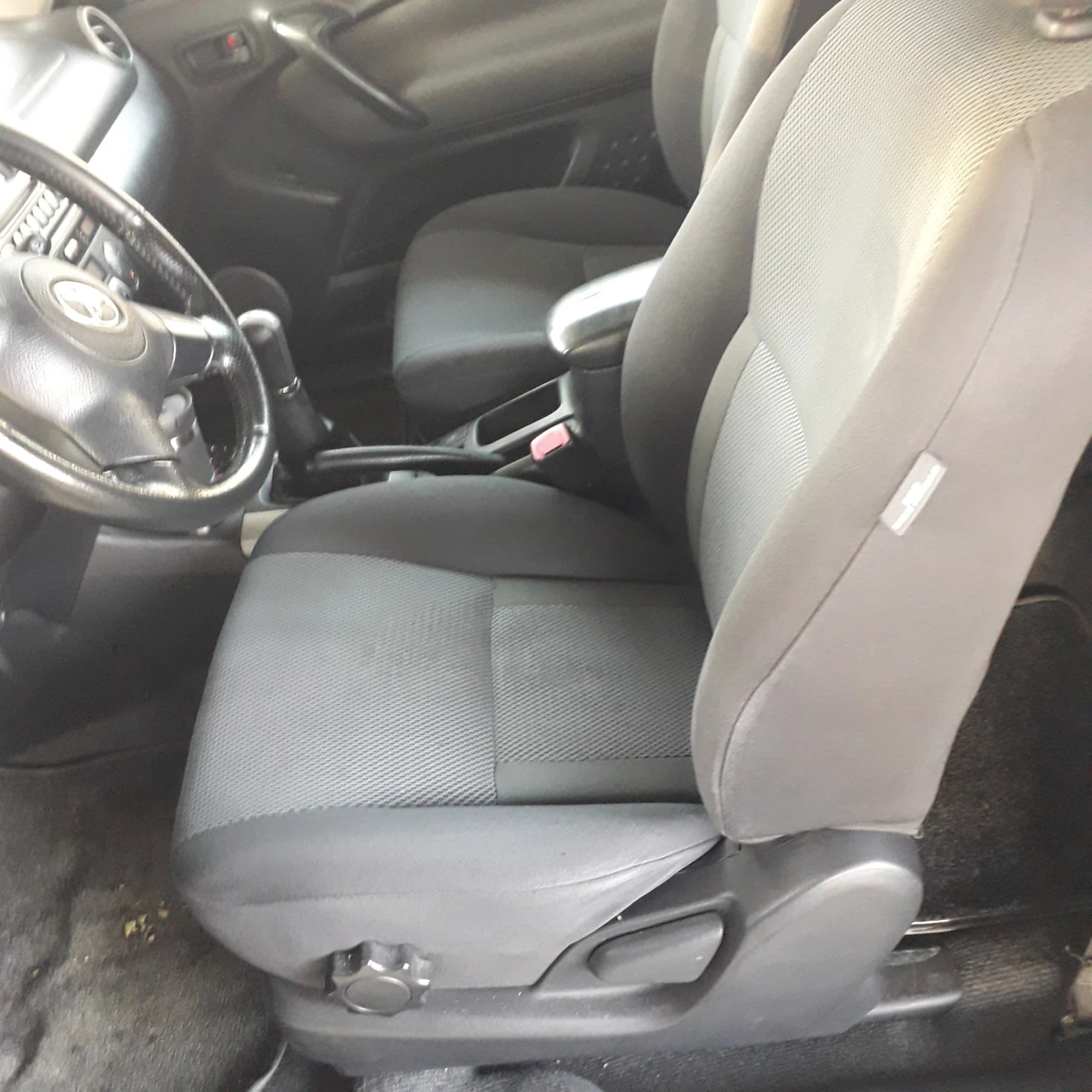 Toyota Rav4  - изображение 4
