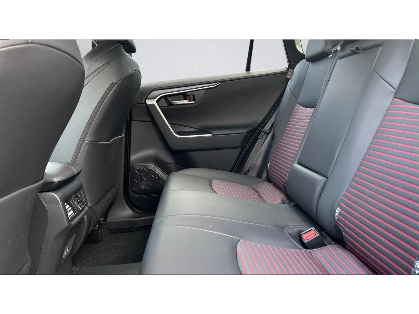 Toyota Rav4 ������� ������ �� 290   | Mobile.bg � ����������� 11