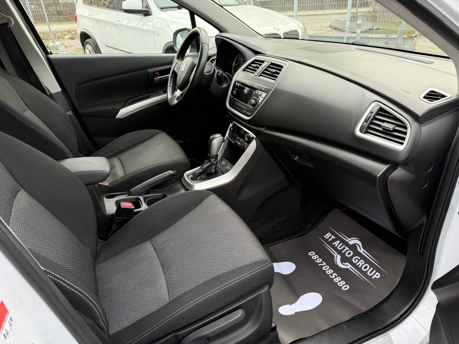 Suzuki SX4 S-Cross 1.6i /AUTOMATIC/EURO6B/KEYLESS - изображение 9