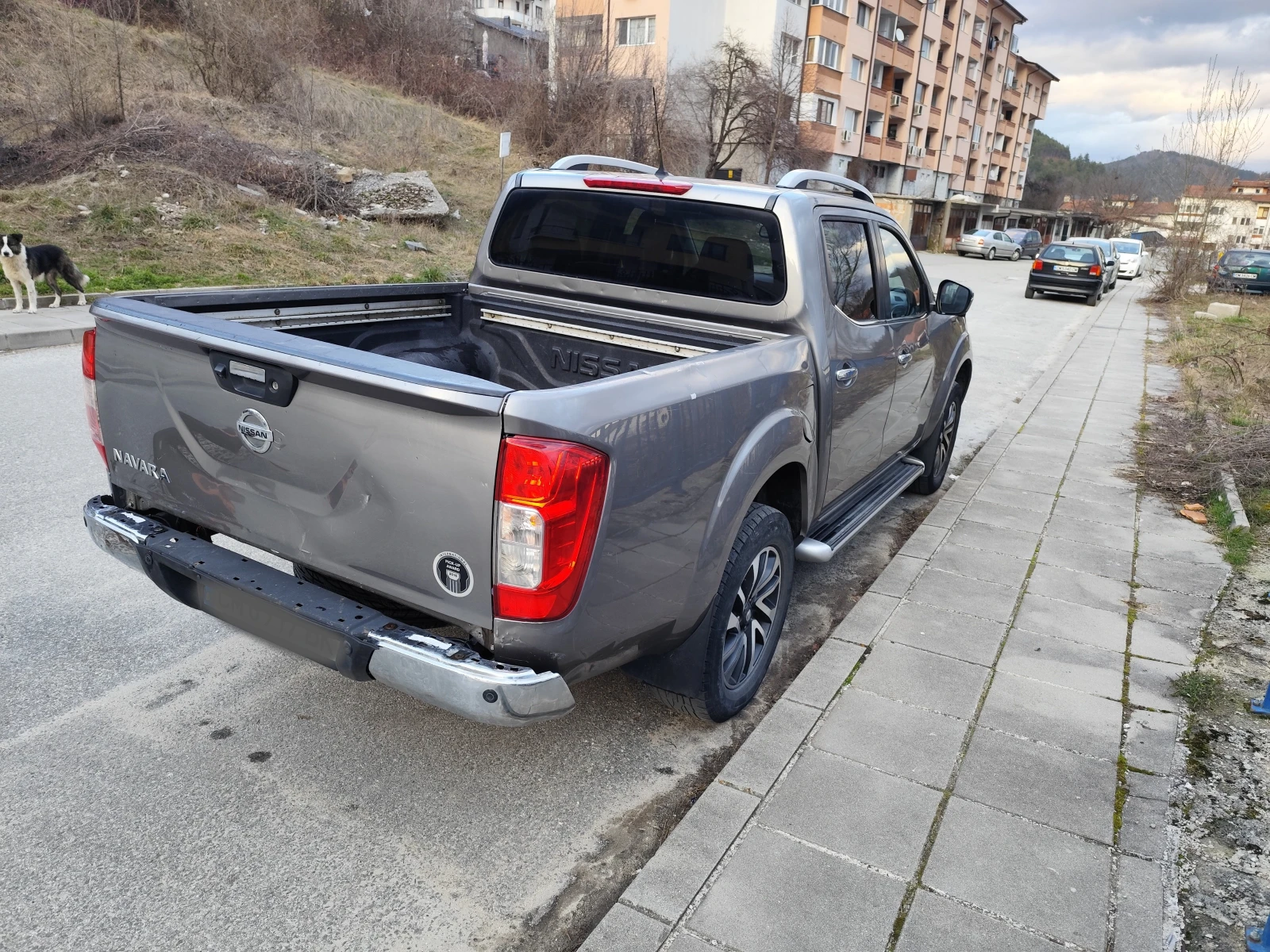 Nissan Navara, снимка 5 - Автомобили и джипове - 53773637