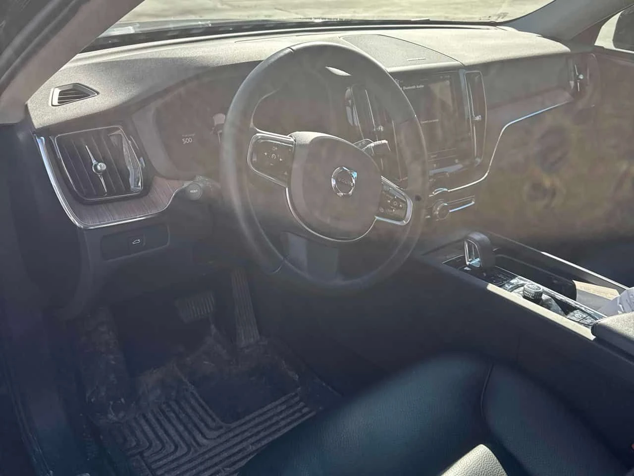 Volvo XC60 * Plus Dark Theme * CARFAX * ДИСТРОНИК * 360 КАМЕР, снимка 12 - Автомобили и джипове - 53798952