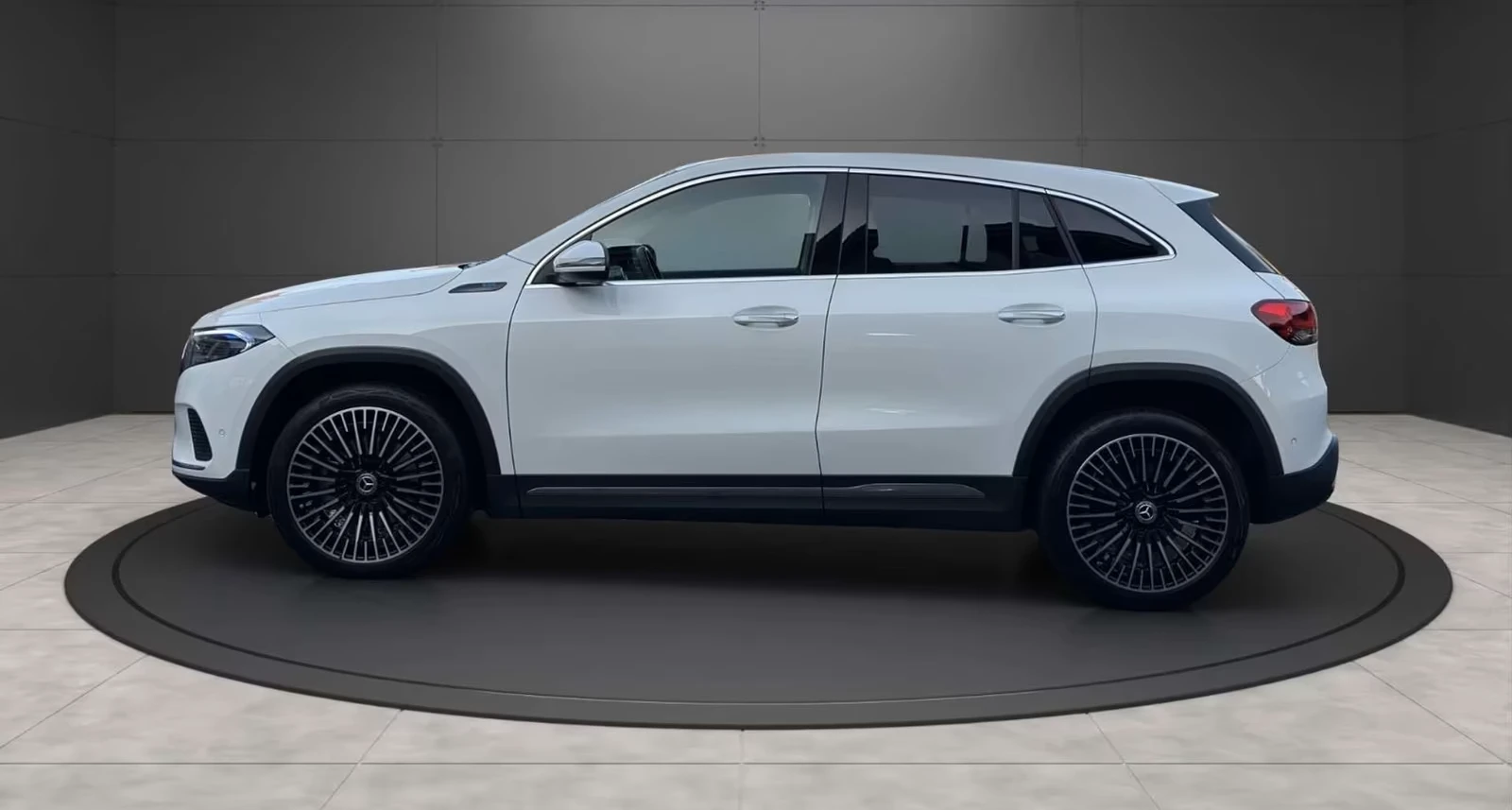 Mercedes-Benz EQA 250* LED* DISTR* KEYLESS* CAMERA* , снимка 5 - Автомобили и джипове - 53958103