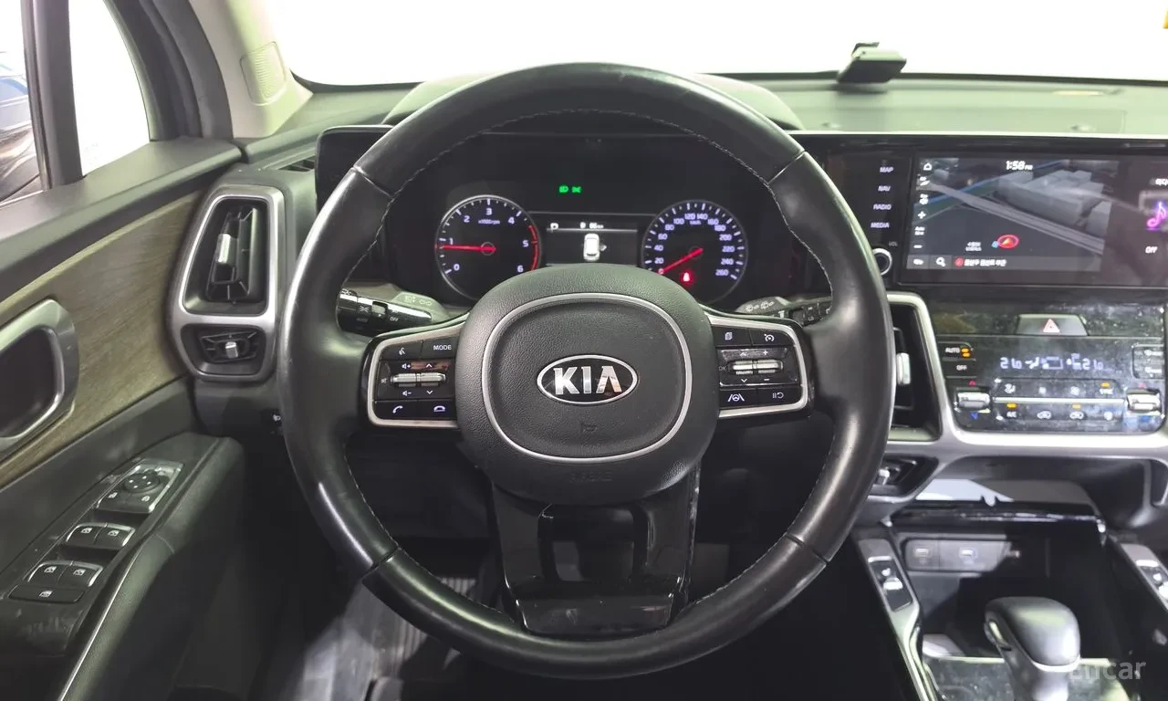 Kia Sorento 2.2* Trendy, снимка 14 - Автомобили и джипове - 54631681
