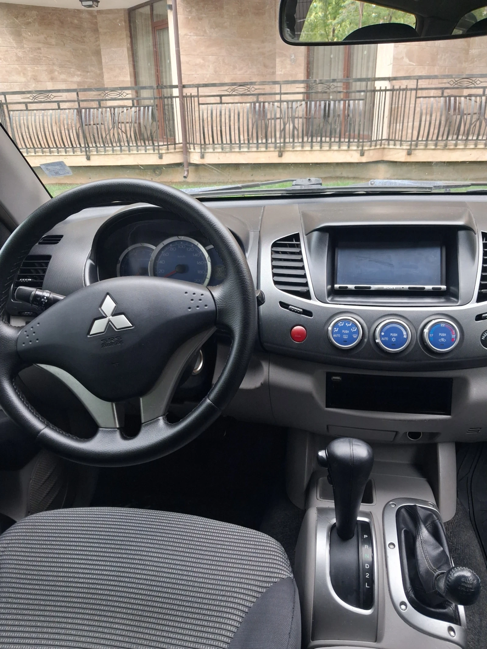 Mitsubishi L200 2.5 136 к.с, снимка 5 - Автомобили и джипове - 54650183